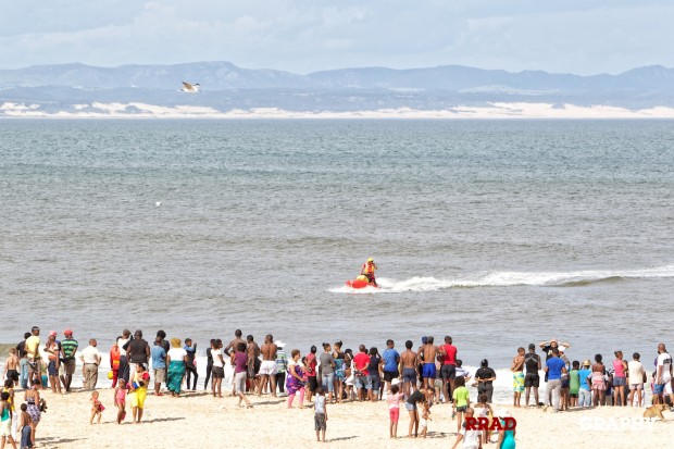 An NSRI volunteers searching for the missing boy. Photo: RRAD Photography