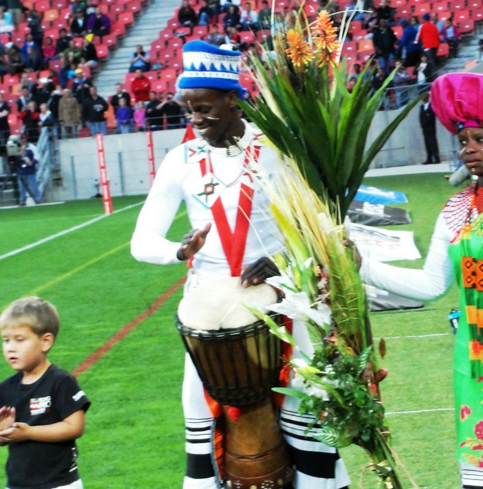 943071_500229903358431_915732435_n