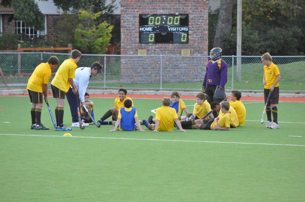 Woodridge U14 Boys Hockey side