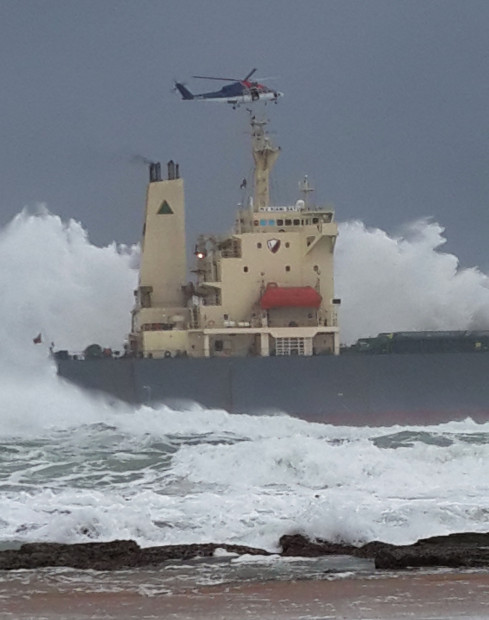 Crew airlifted by helicopter from Kianu Satu that ran aground off Knysna on Friday, 8 August