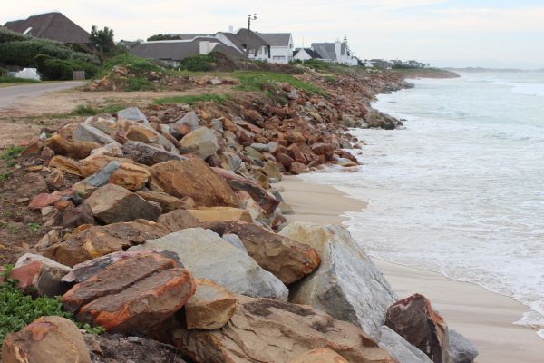 beach erosion at Anne Ave 007