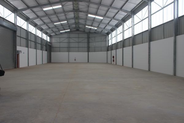 woodline factory, InFood kiosk, cracked windscreen 010